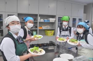 日生中学校調理実習５