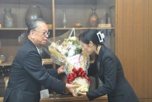 小松原さん表敬訪問４
