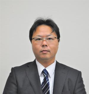 鷲尾委員