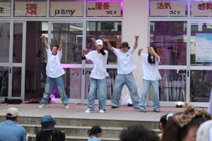 ダンスチームによるダンス